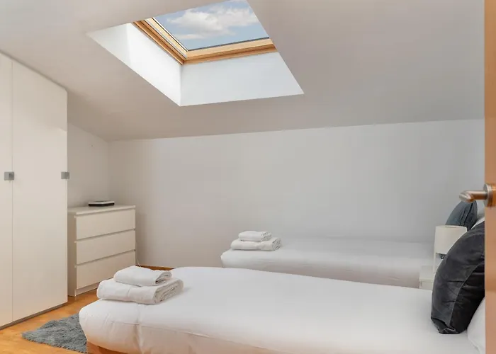 Flateli Cort Reial 7 Girona