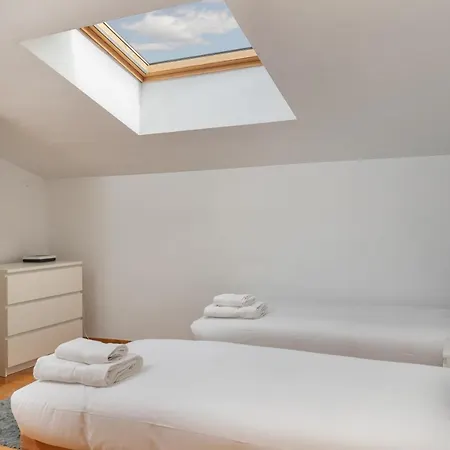 Flateli Cort Reial 7 Girona