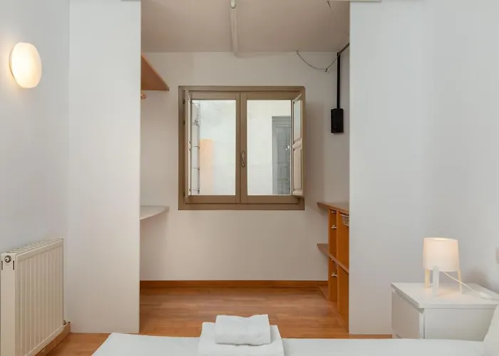 Appartement Flateli Cort Reial 7 *